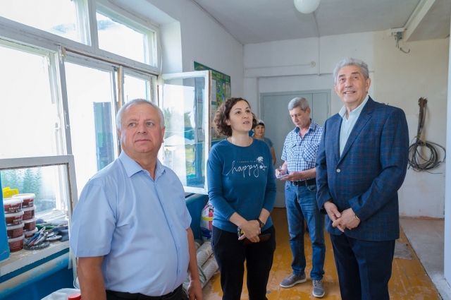Председатель Законодательного Собрания Сергей Грачев посетил Беляевский район. 
