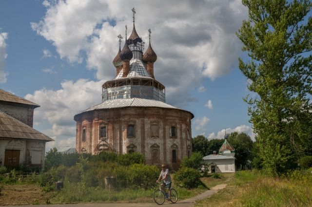 Казанский храм в Курбе был возведенный в 1770 году.