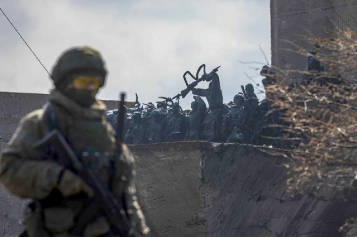Военные РФ доставили 20 тонн гумпомощи в Харьковскую область