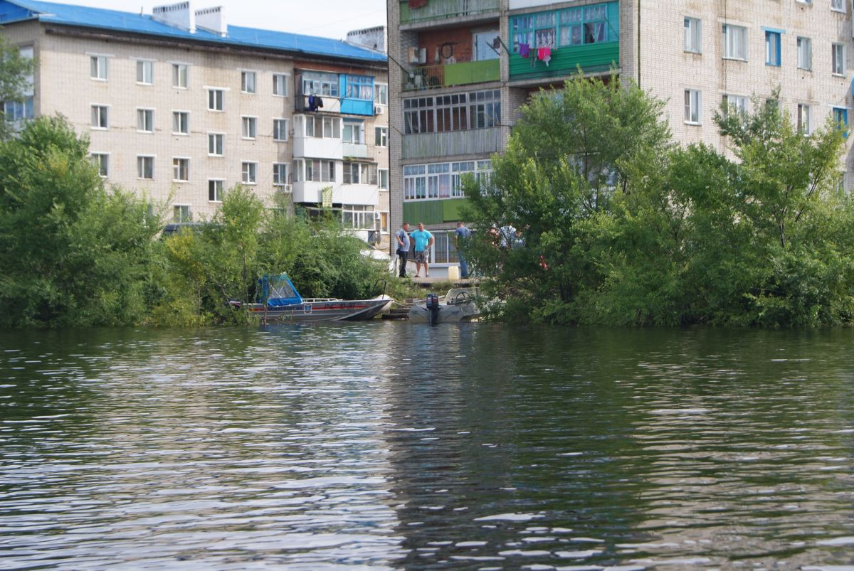 Несколько населенных пунктов Приморского края затопило из-за ливня
