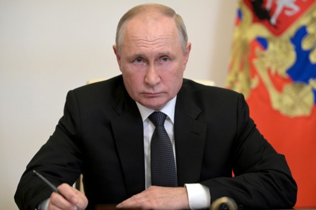 Путин отметил решительность десантников в спецоперации на Украине