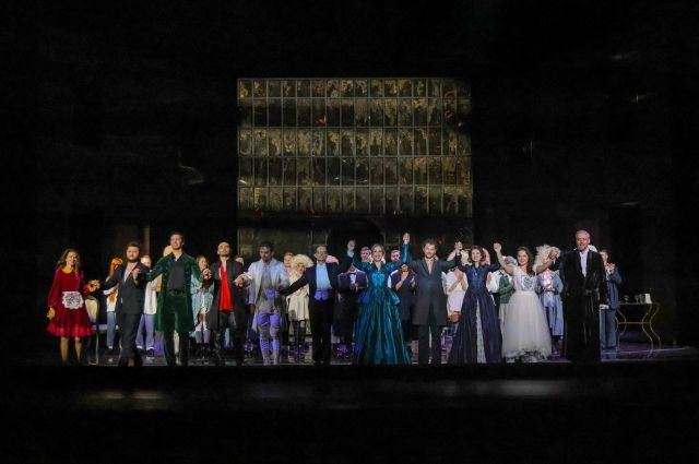 Театр оперы и балета посвяти свои спектакли посвятил 60-летию со дня рождения Дмитрия Хворостовского.