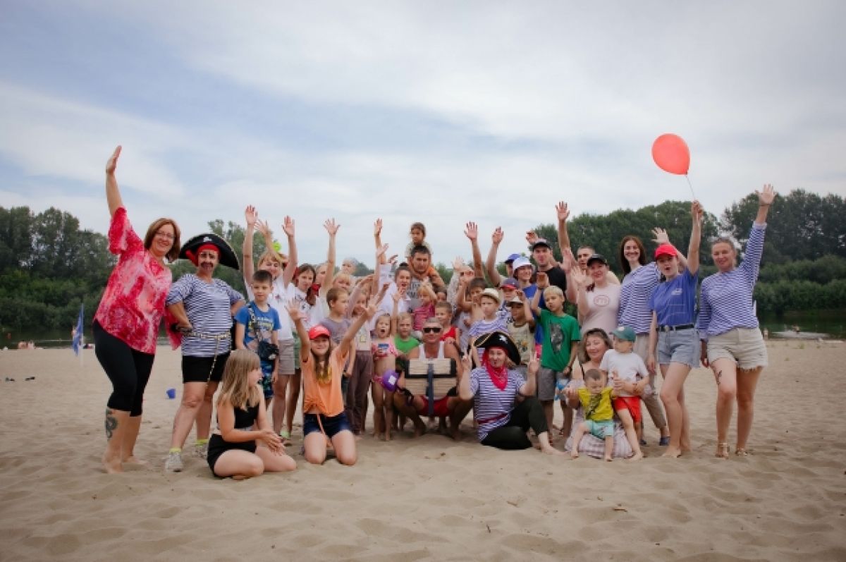 Алтай-Кокс организовал семейный конкурс на городском пляже