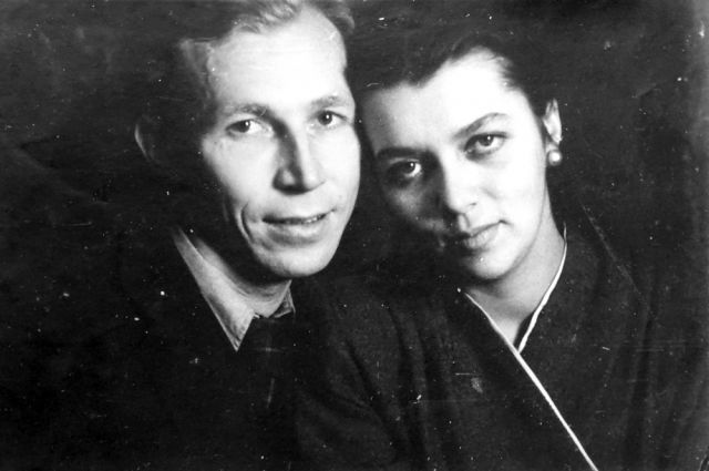 Иван Лапиков со своей супругой Юлией Фридман. 