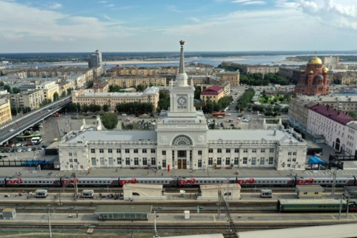 Самый длинный поезд нарисуют в Волгограде в честь дня железнодорожника |  АиФ Волгоград