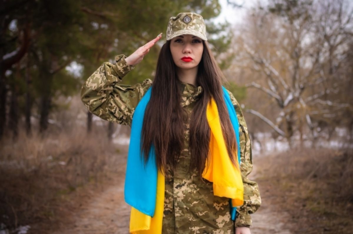 Порно Украине. Солдатам ВСУ помогают обнаженными фото женщин | В мире |  Политика | Аргументы и Факты
