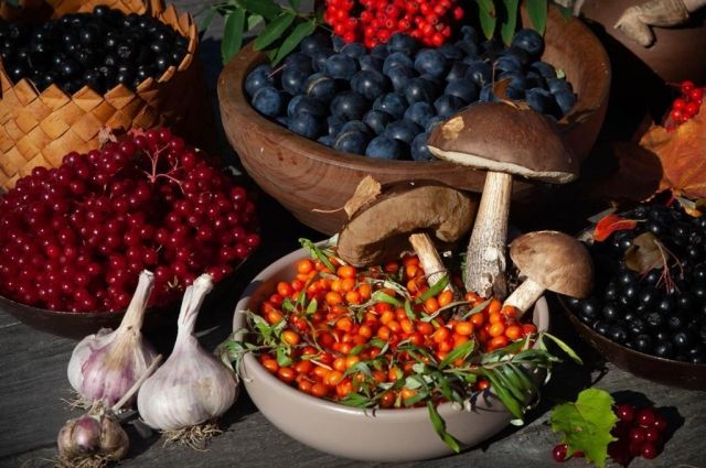 Грибы и ягоды до сих пор в числе основных продуктов в меню псковских кафе и ресторанов.