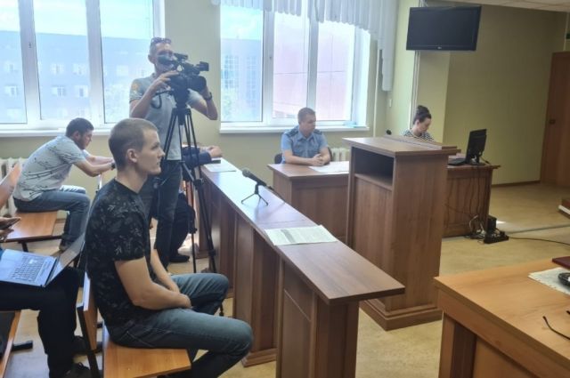 Суд оставил экс-главу КУИ Оренбурга Сафронова под домашним арестом.