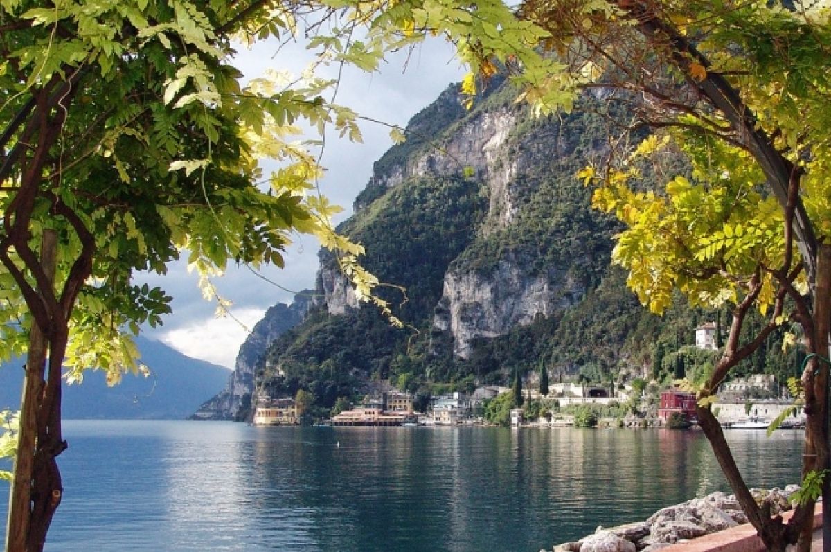 Озеро Гарда в Италии обмелело до исторического уровня