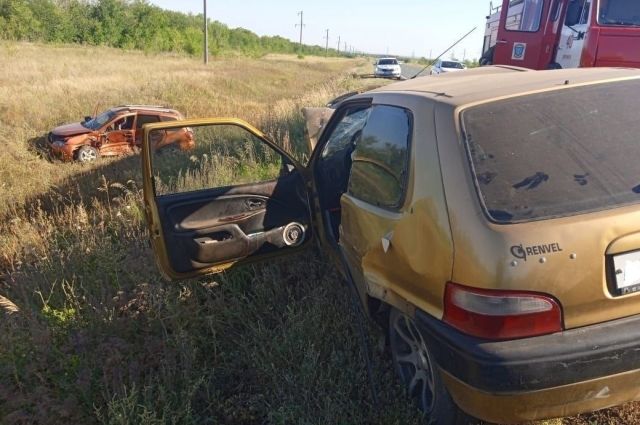 В ДТП на трассе Сорочинск-Ташла пострадала женщина и двое мужчин.