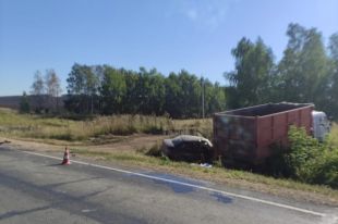 В ДТП с «КамАЗом» в Саракташском районе погибла пожилая женщина.