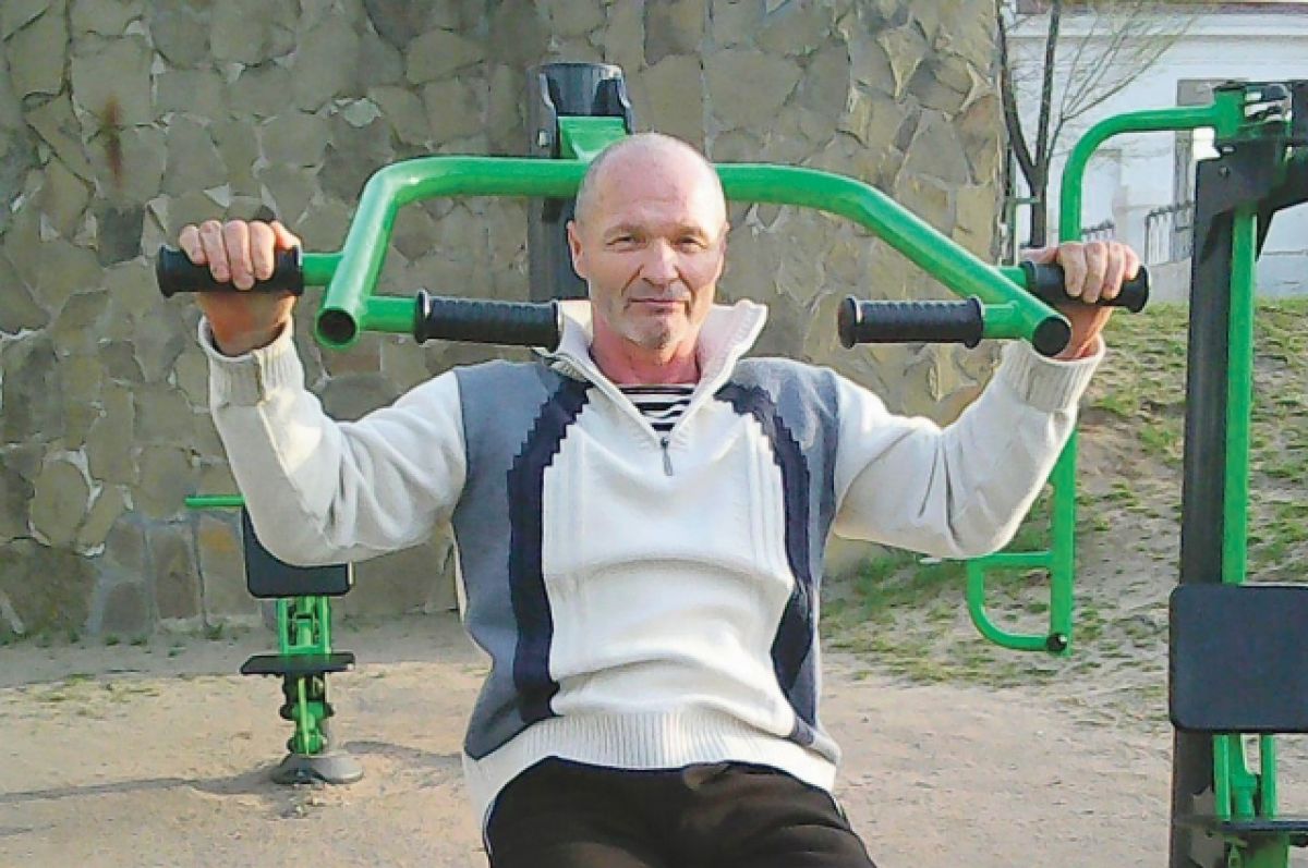 Пенсионер из Белой Калитвы установил новый мировой рекорд по приседаниям