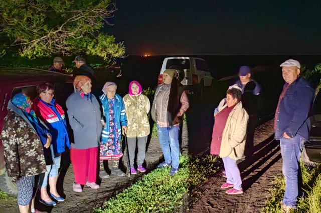 Пайщики несколько ночей провели в поле, защищая свои земли.