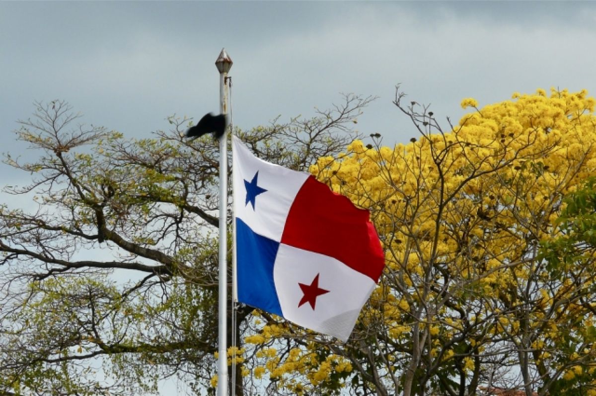 Вертолет с кандидатом в президенты Панамы разбился в горном районе страны