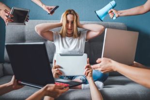 Информация в современном медиатизированном обществе распространяется с очень высокой скоростью