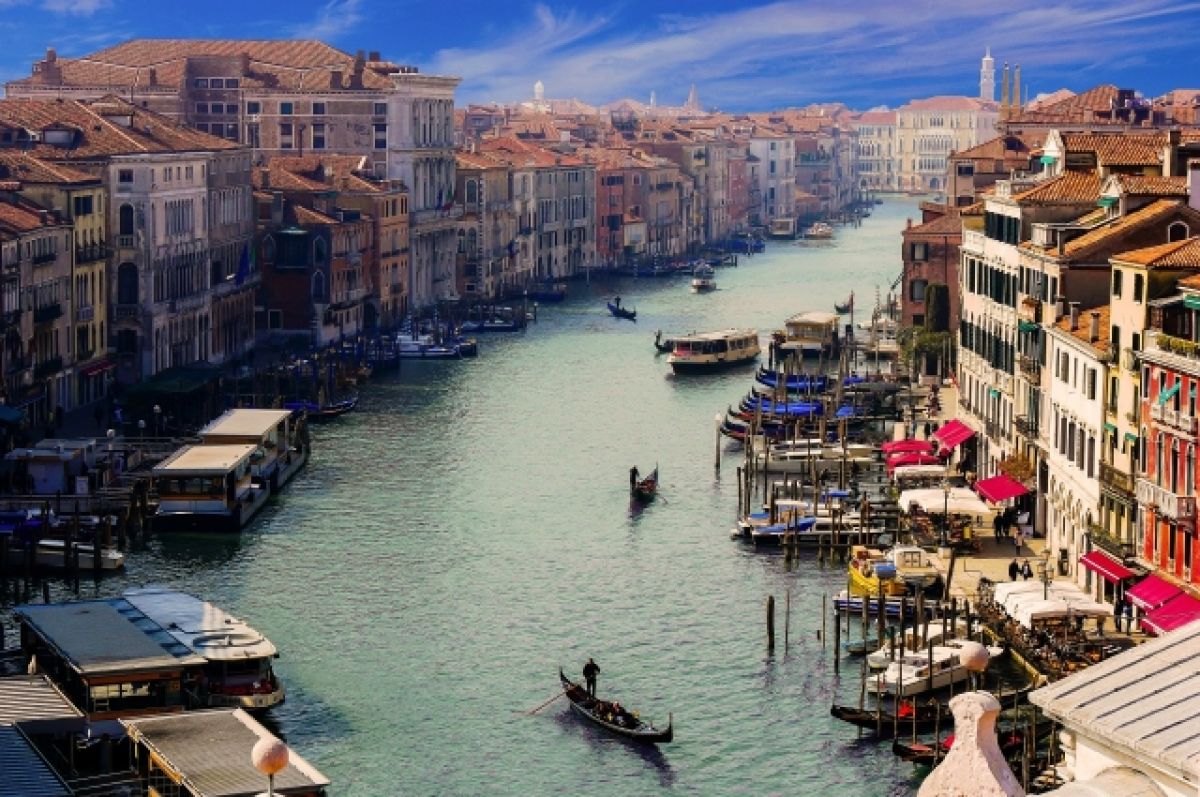 В Венеции разыскивают мужчин, прокатившихся на мотодосках по «Гранд-каналу»