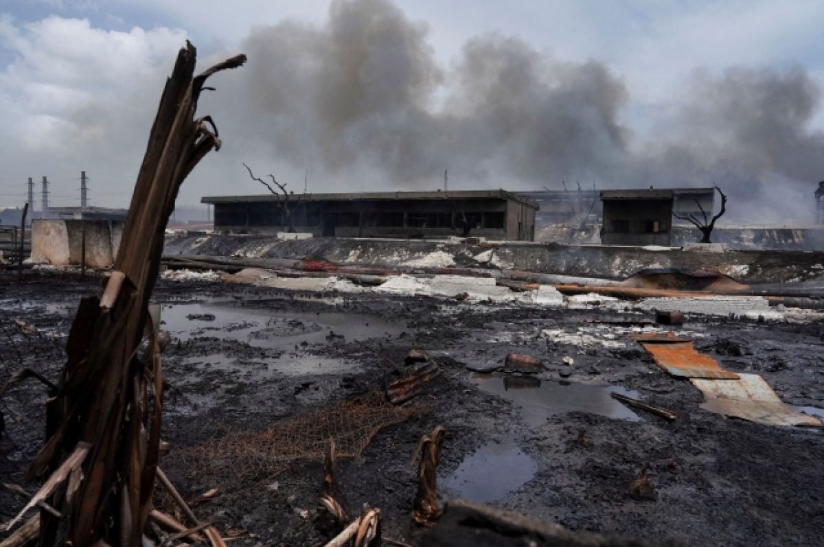 В результате пожара на нефтехранилище на Кубе погибли 16 человек