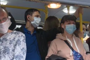 Основные меры защиты - ношение маски в общественных местах, мытьё рук, здоровый образ жизни.