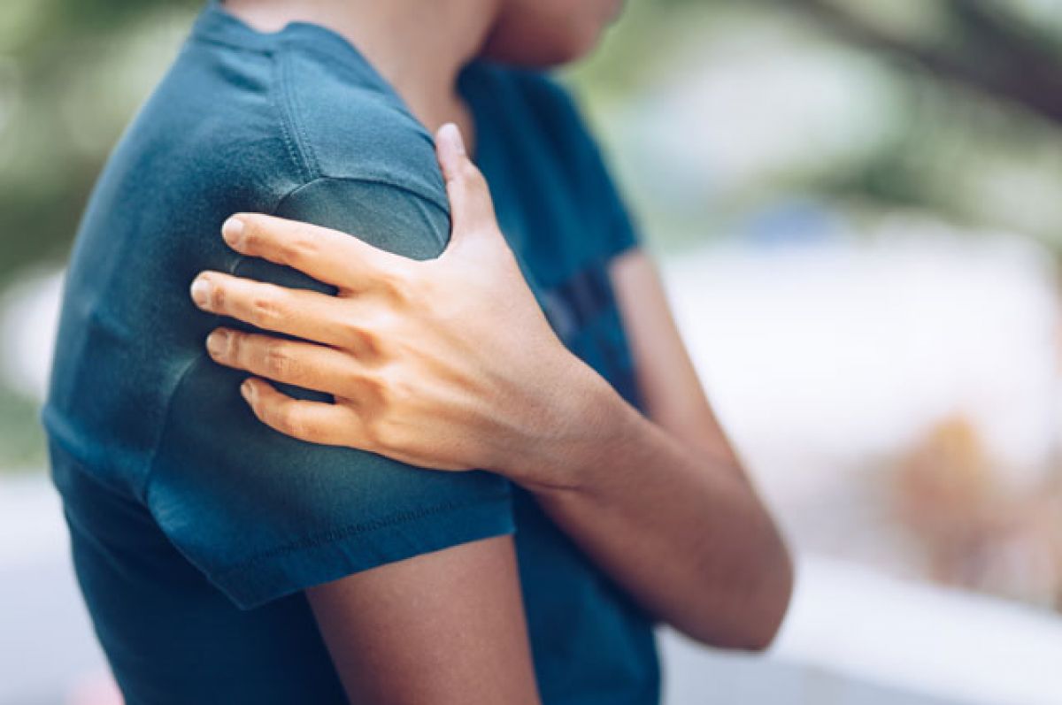 Движения нет. Что надо знать о синдроме замороженного плеча?