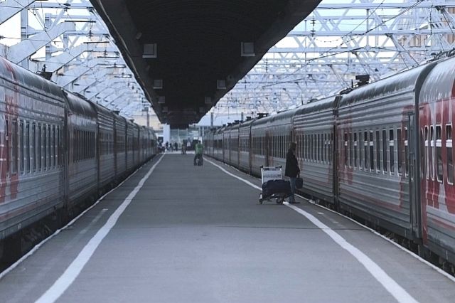 Пятеро пассажиров устроили пьяный дебош в поезде «Новый Уренгой - Уфа». 