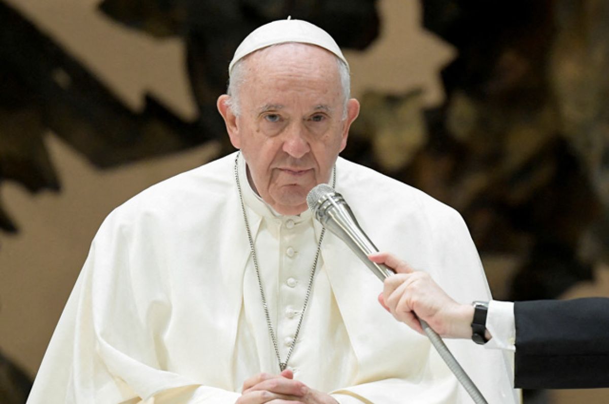 Сама виновата. Посол Украины осудил Папу Римского за сочувствие Дугиной