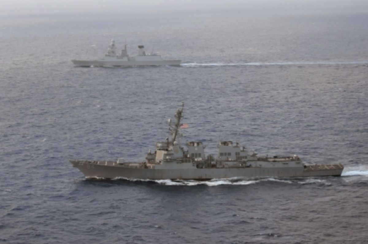 СМИ: два военных корабля США зашли в Тайваньский пролив