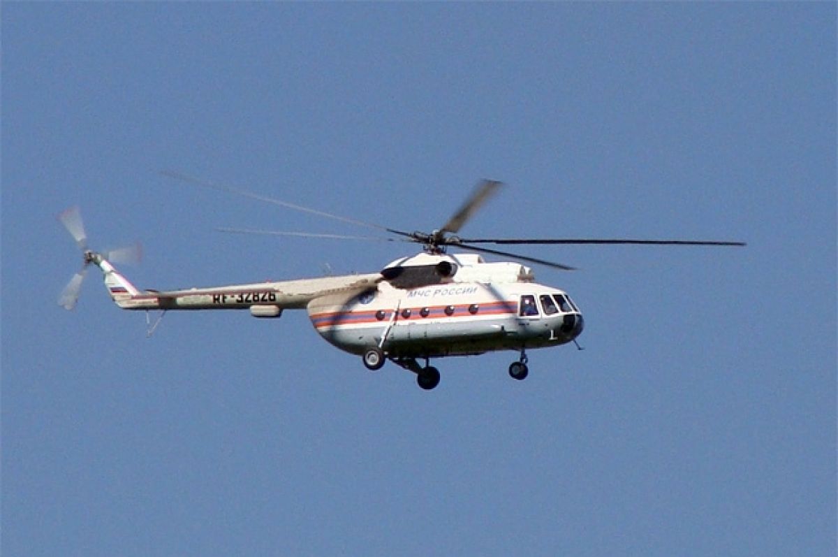 Вертолет Ми-8 экстренно приземлился под Сургутом, пострадали семь человек
