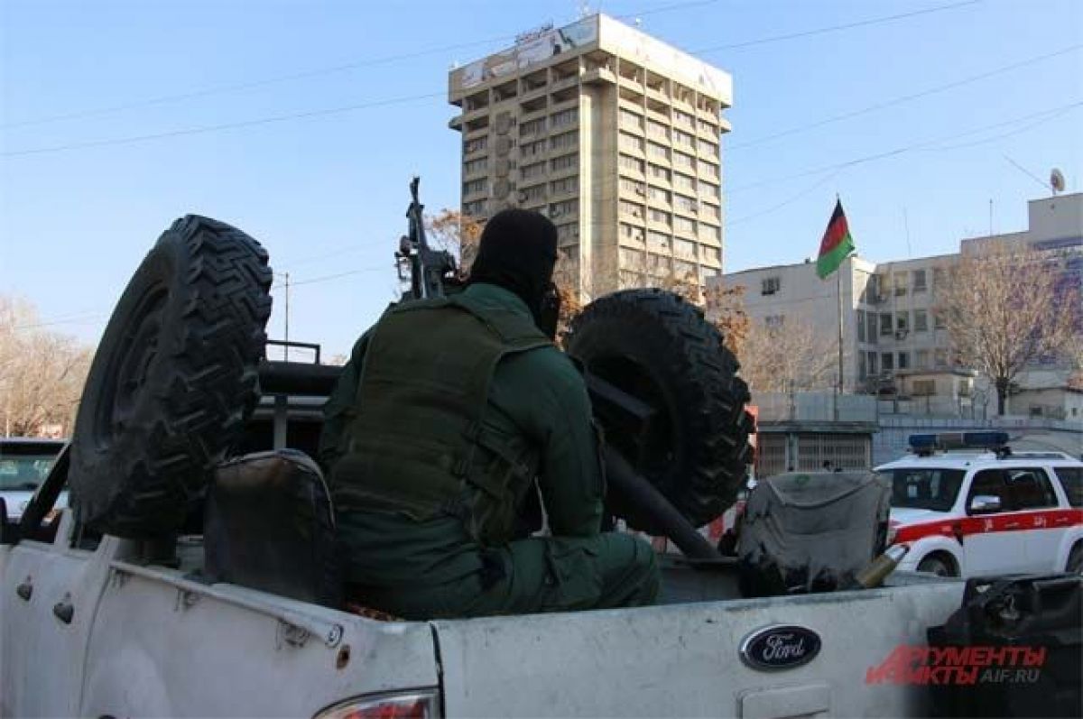 При взрыве в Кабуле погибли два сотрудника российского посольства