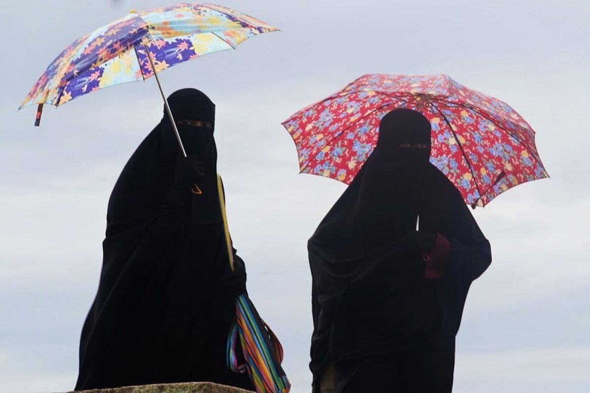 В Иране женщин без хиджаба будут искать с помощью системы распознавания лиц