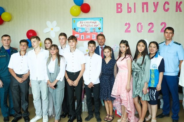Девять ребят из Чебеньковского детского дома стали выпускниками.
