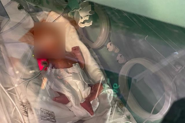 Муж погиб, беременная женщина спасена: семья из Сургута попала в ДТП в Оренбуржье.