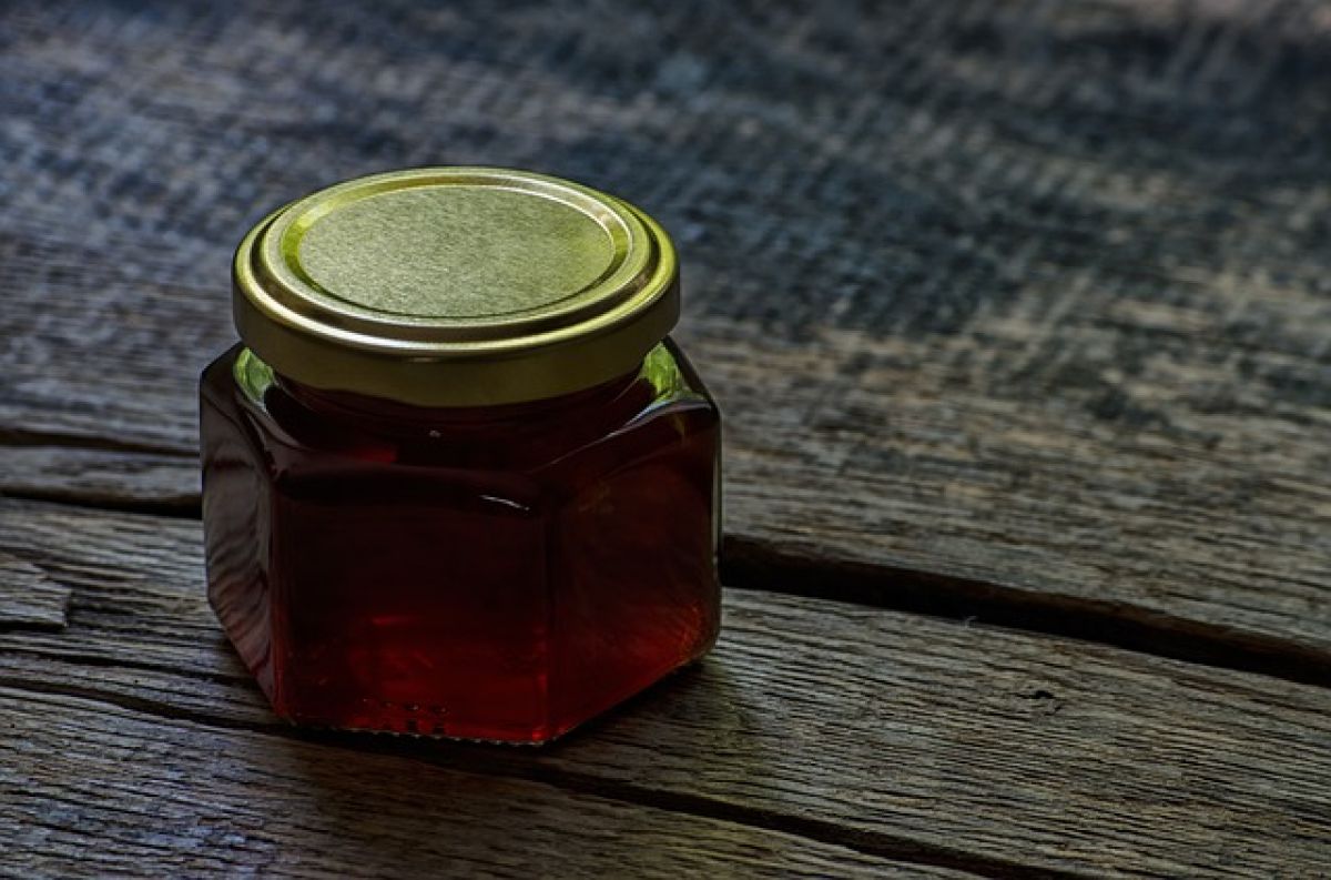 В Ростовской области продавец мёда похитил у покупателя телефон