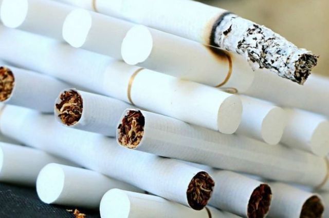 Мужчина хранил у себя более 48 тысяч пачек нелегального табака.