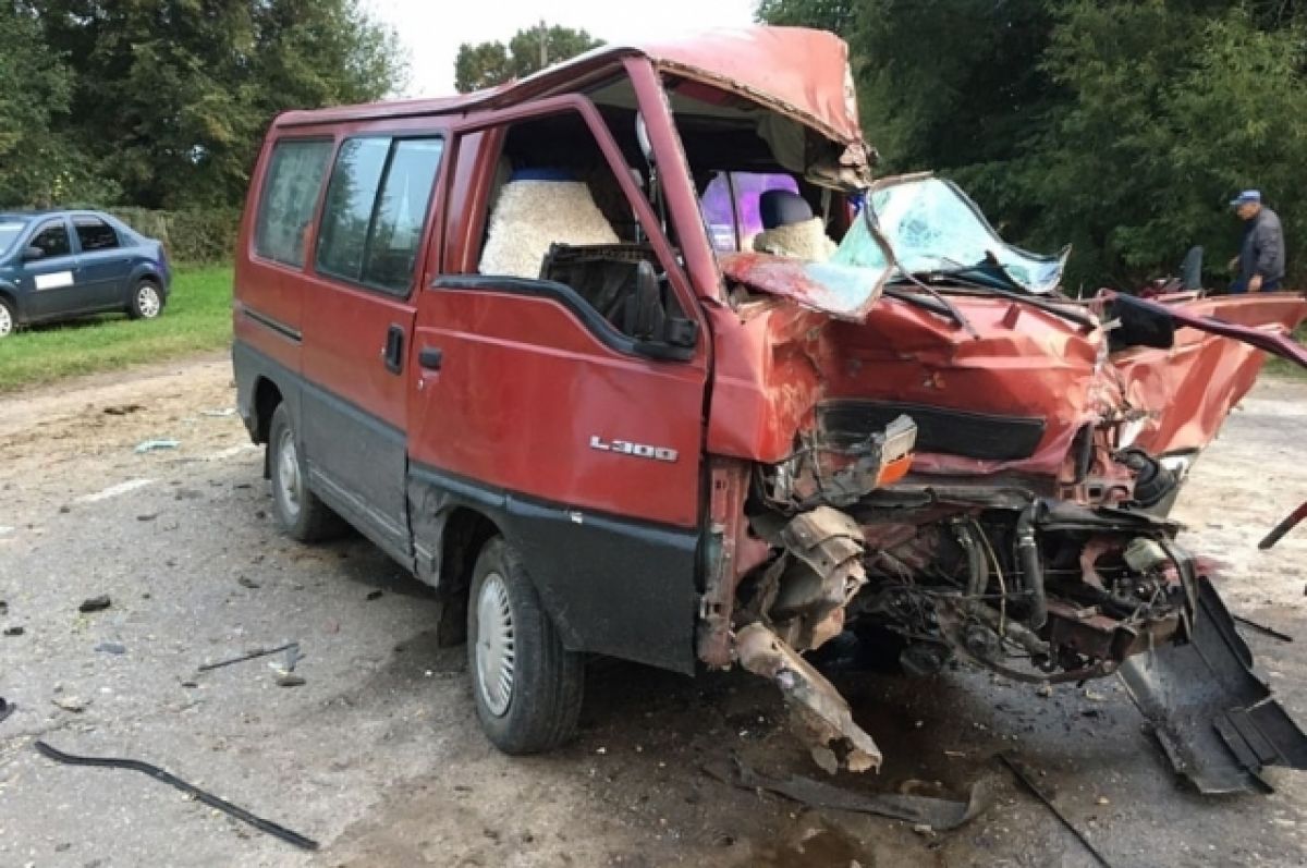 В Мглинском районе в ДТП погиб водитель Mitsubishi