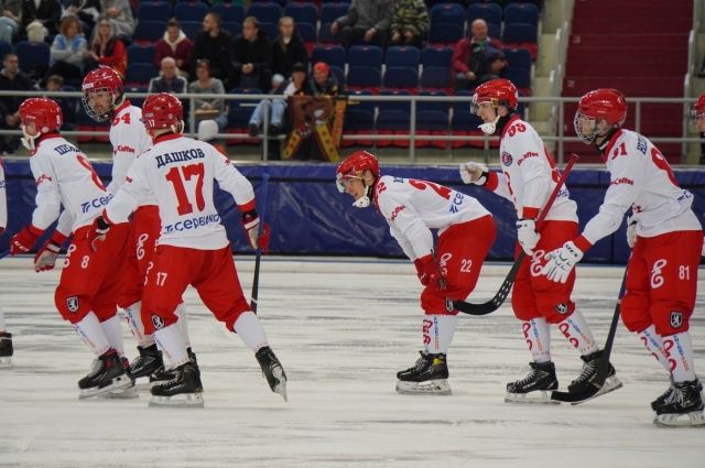 Хабаровский клуб «СКА-Нефтяник» одержал победу в финальном матче Кубка России по хоккею с мячом.