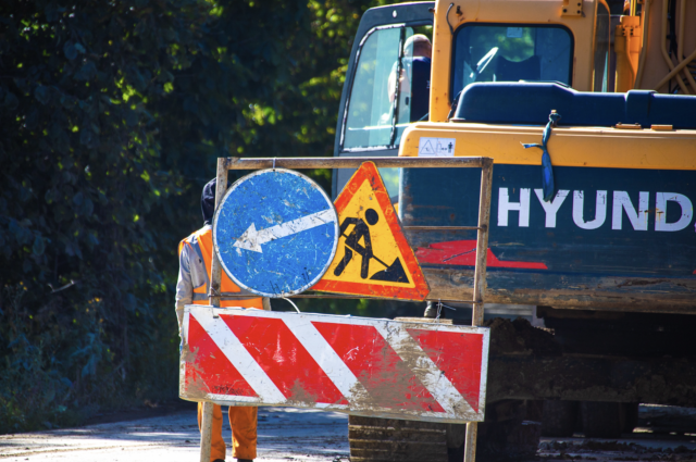 В Оренбургской области продолжается ремонт дорог в рамках национального проекта «Безопасные качественные дороги».