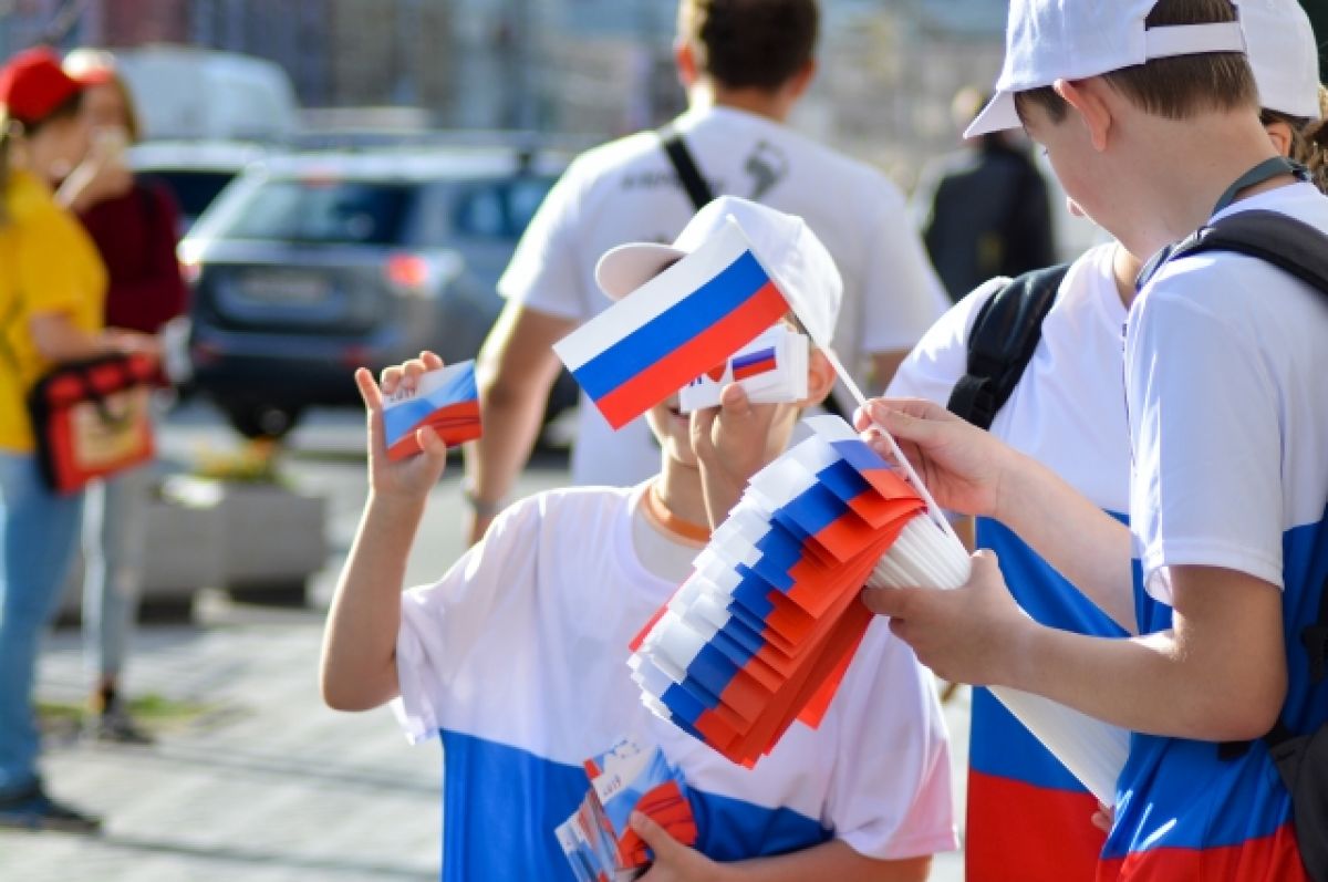 В РФ увеличат финансирование проекта по патриотическому воспитанию детей