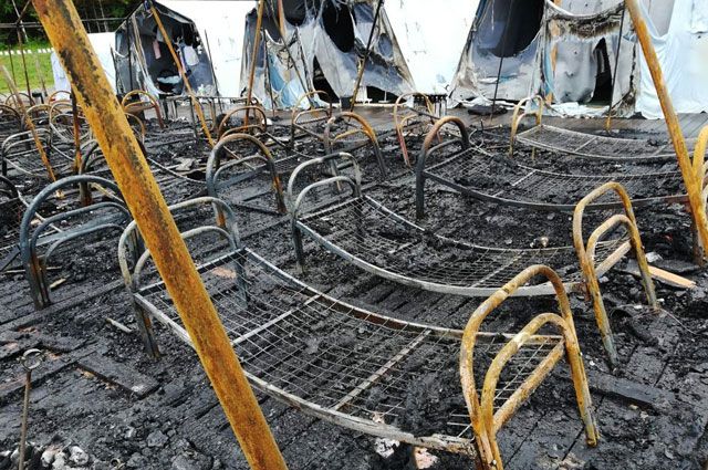 Последствия пожара в палаточном городке на территории горнолыжного комплекса «Холдоми» в Солнечном районе Хабаровского края.