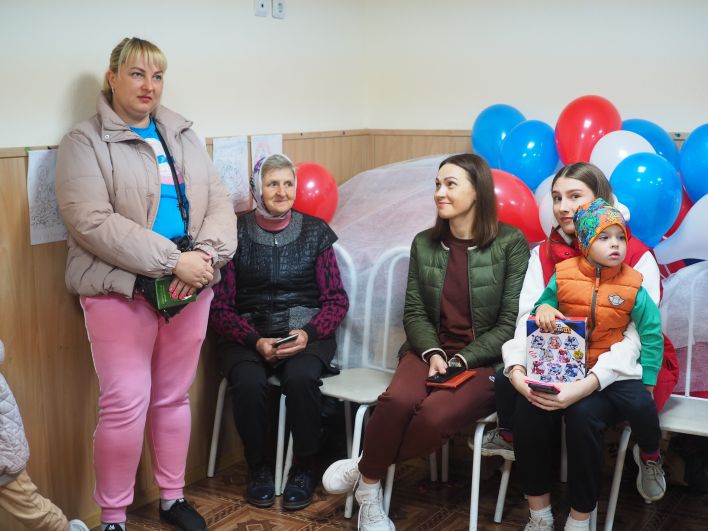 Жители пункта временного размещения в Новочеркасске явились на голосование. От мала до велика. 