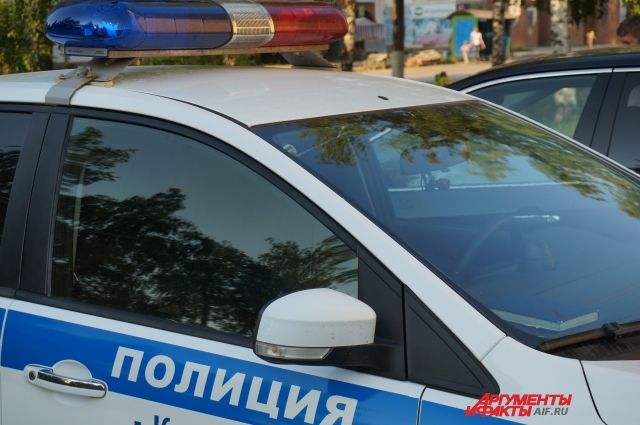 Оренбуржец укусил женщину-полицейского