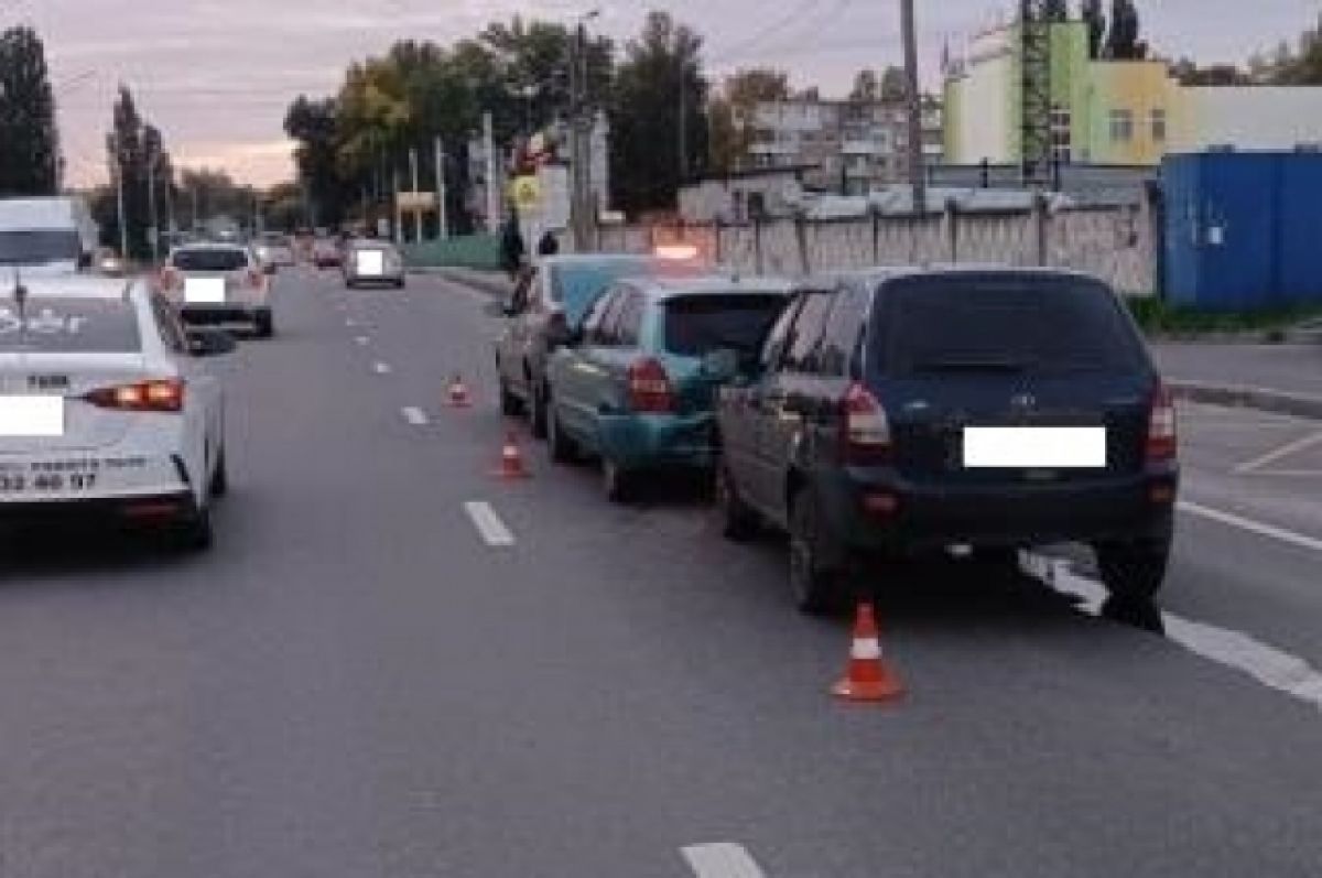 Тройное ДТП произошло на улице Бурова в Брянске