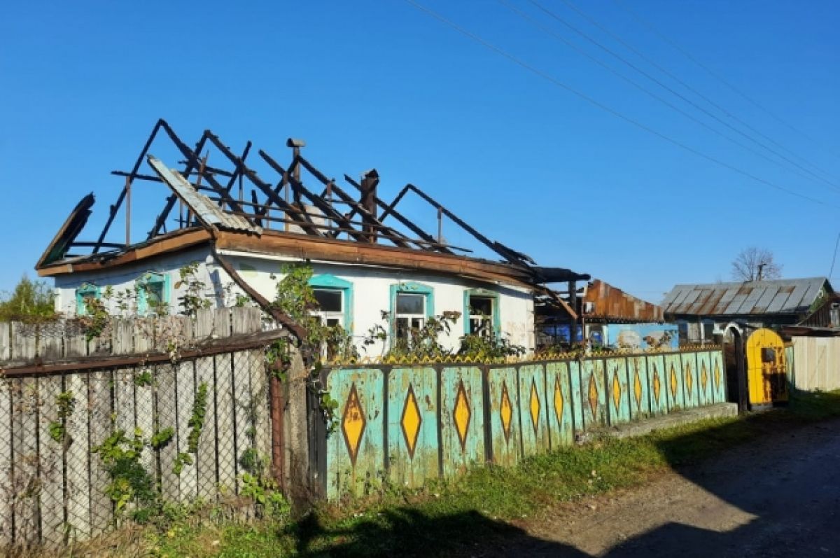 В ЕАО из-за поджога горел частный дом | АиФ Хабаровск