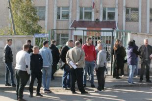 Собравшиеся у мобилизационных пунктов волгоградцы вполне готовы к подобному повороту судьбы.