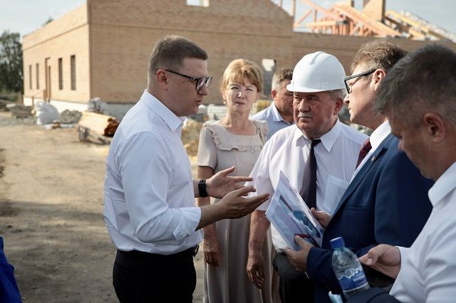 Губернатор поставил задачу ускорить работы по строительству Дворца культуры в Муслюмово.