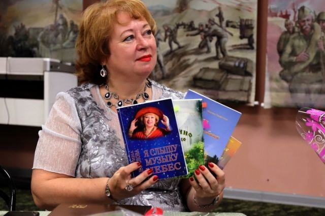 Марина Панфилова – автор четырех персональных сборников стихов и прозы.