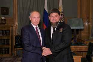 Кадыров поздравил Путина с 70-летием и напомнил о его заслугах