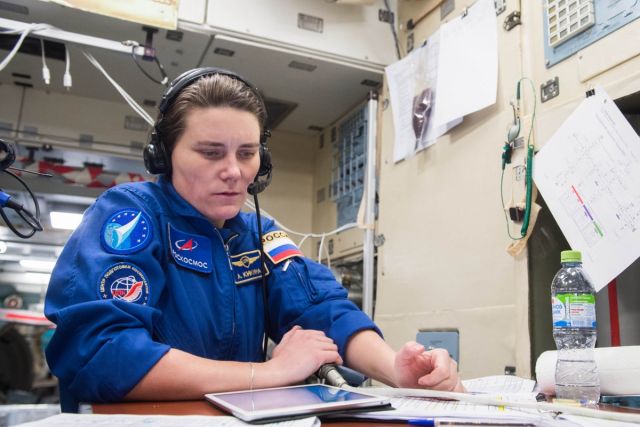 Космонавт Анна Кикина перешла на борт МКС-68 в пятницу, 7 октября.