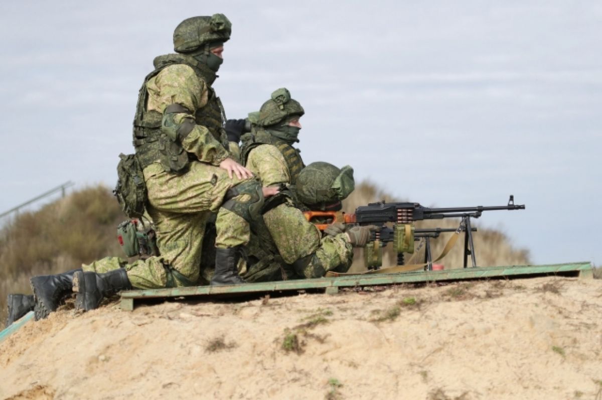 В России набирают популярность курсы начальной военной подготовки