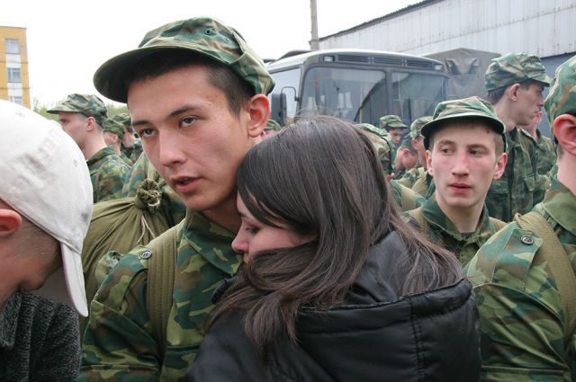 Власти признали: и сами мобилизованные, и их семьи нуждаются в большей поддержке.