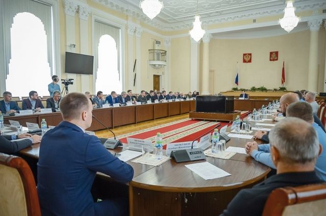 В Смоленске обсудили вопросы материально-технического обеспечения мобилизованных.